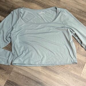 Hollister Women's Soft Blue Long Sleeve Tee